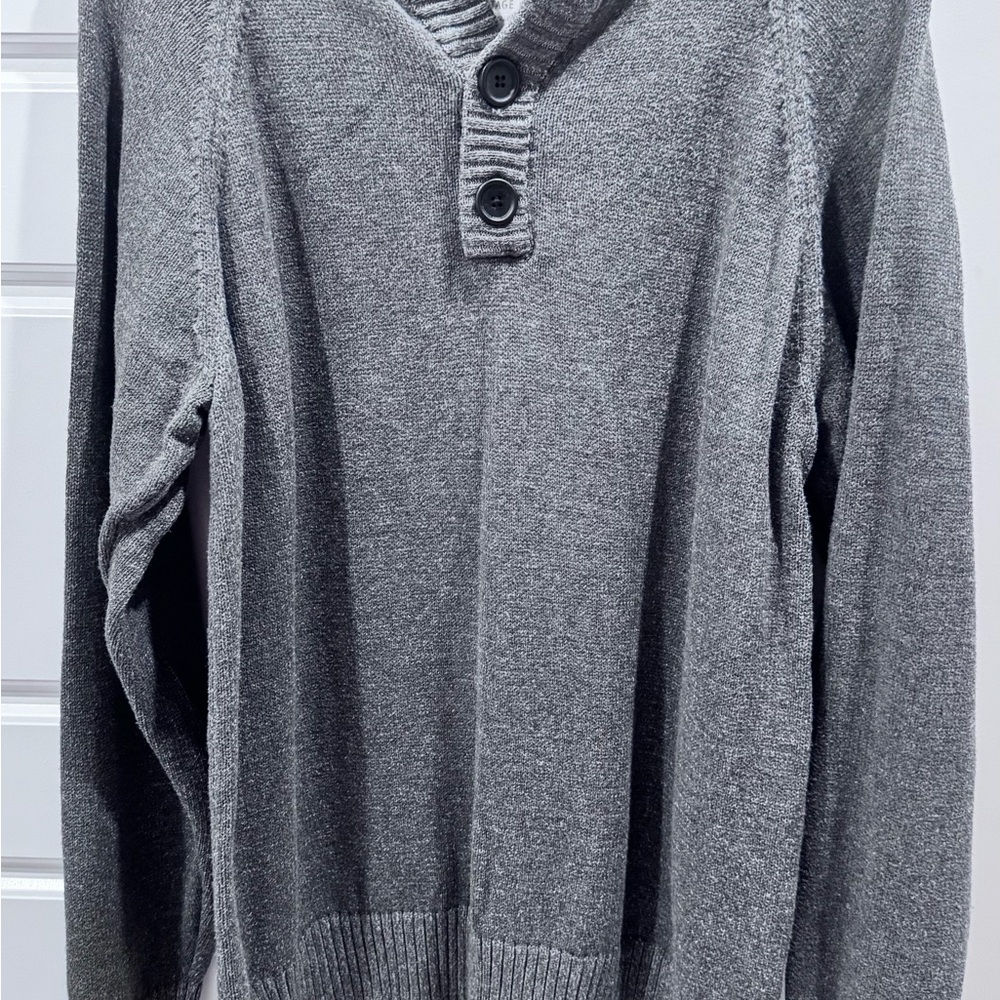 Weatherproof Vintage Men’s V-Neck Gray Sweater with Buttons